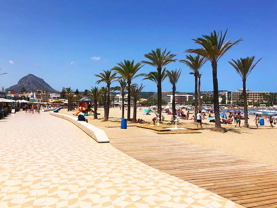 Boulevard El Arenal vakantie Javea Costa Blanca